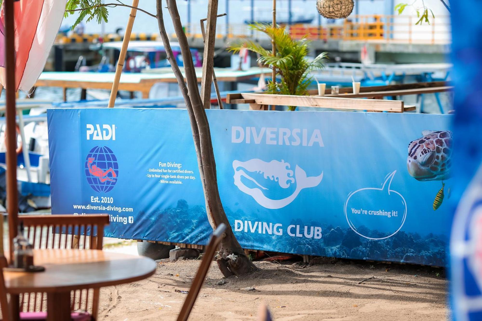 Diversia Diving Club & Bungalows غيلي تراوانغان المظهر الخارجي الصورة